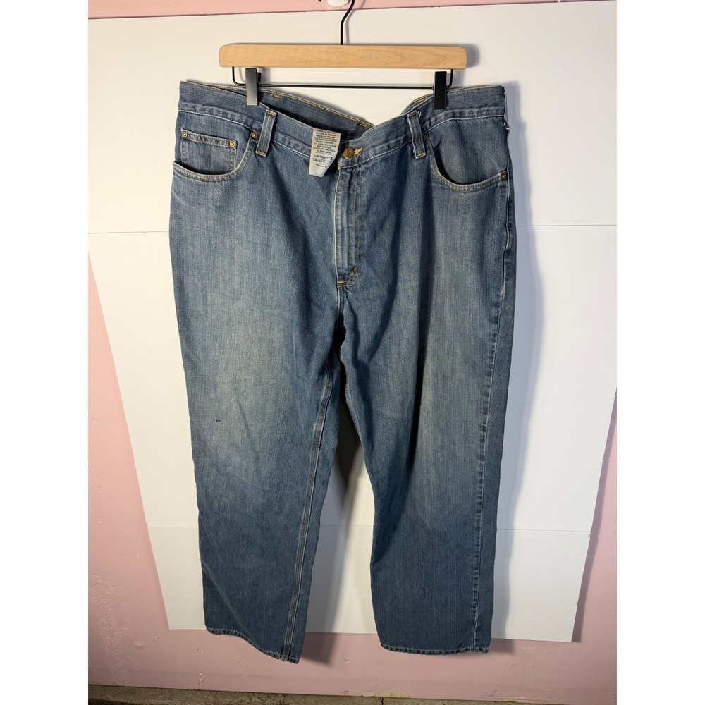Carhartt Relaxed Fit Blue Jeans Mens 42x32 Medium Wash Workwear 101483-988